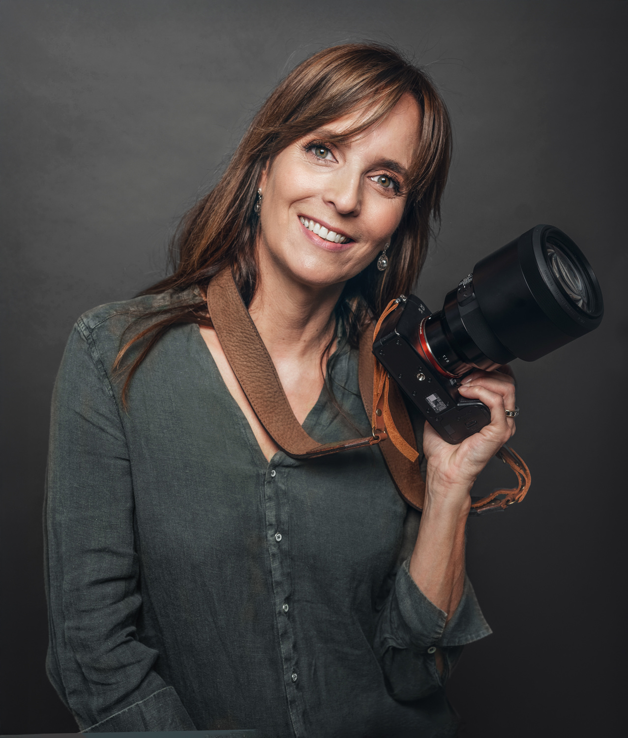 Bernardita Aguirre, fotógrafa Fine Art, con su cámara